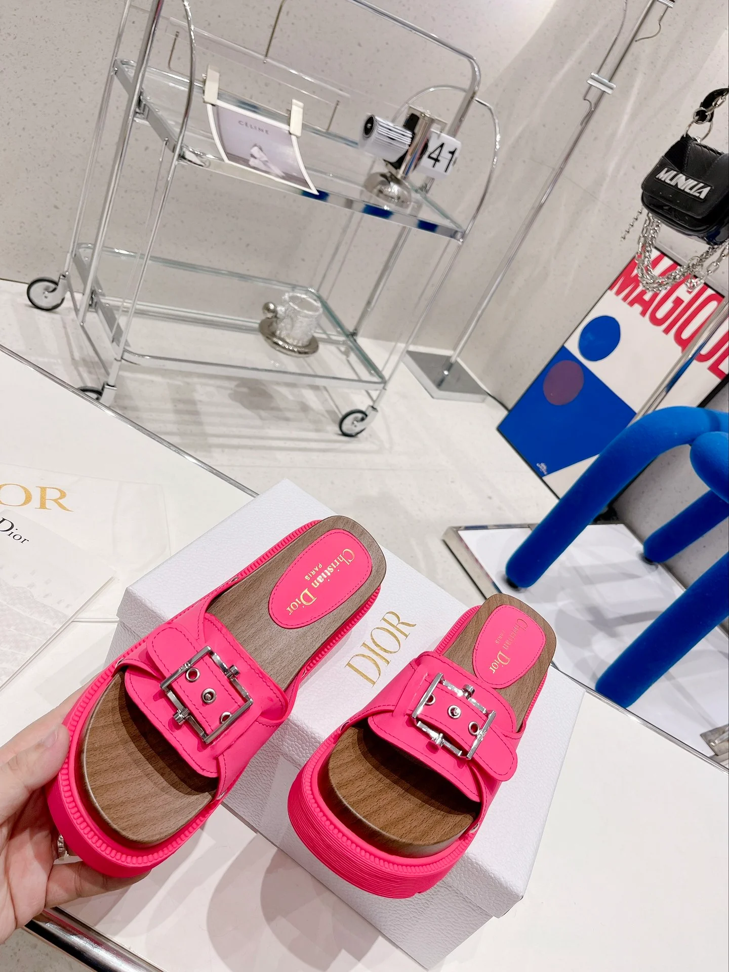 Dior - Новинка сезона осень/зима 2022 - Тапочки Quake