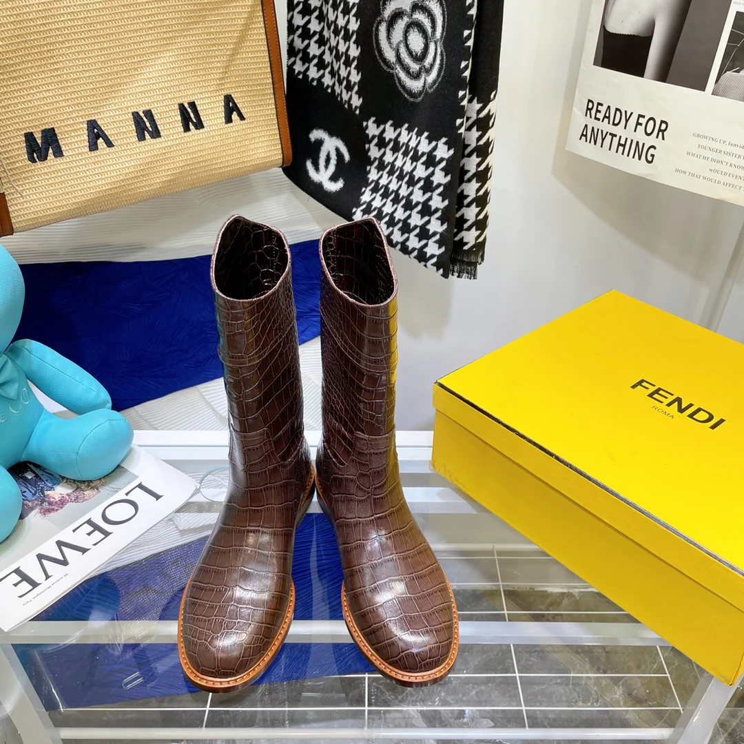 Кожаные сапоги Fendi до середины икры - верблюжий цвет - 1