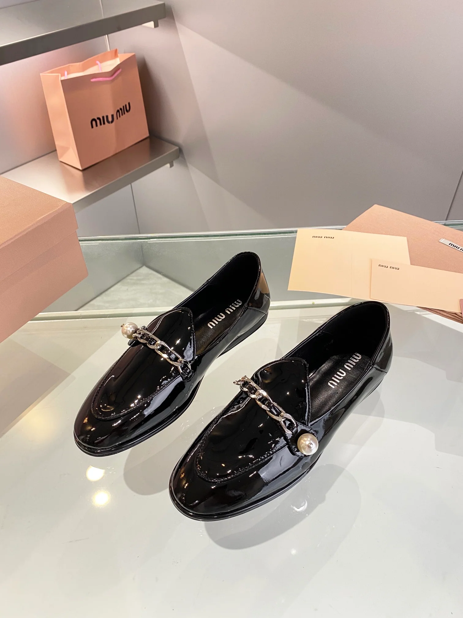 Miu Miu - Новинки сезона осень/зима 2022 - Лоферы