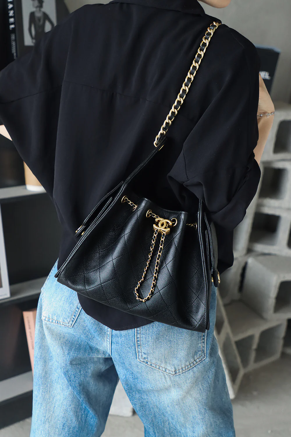 Сумка Chanel 25 - Хиппи-хобо, маленькая - Золотая пряжка