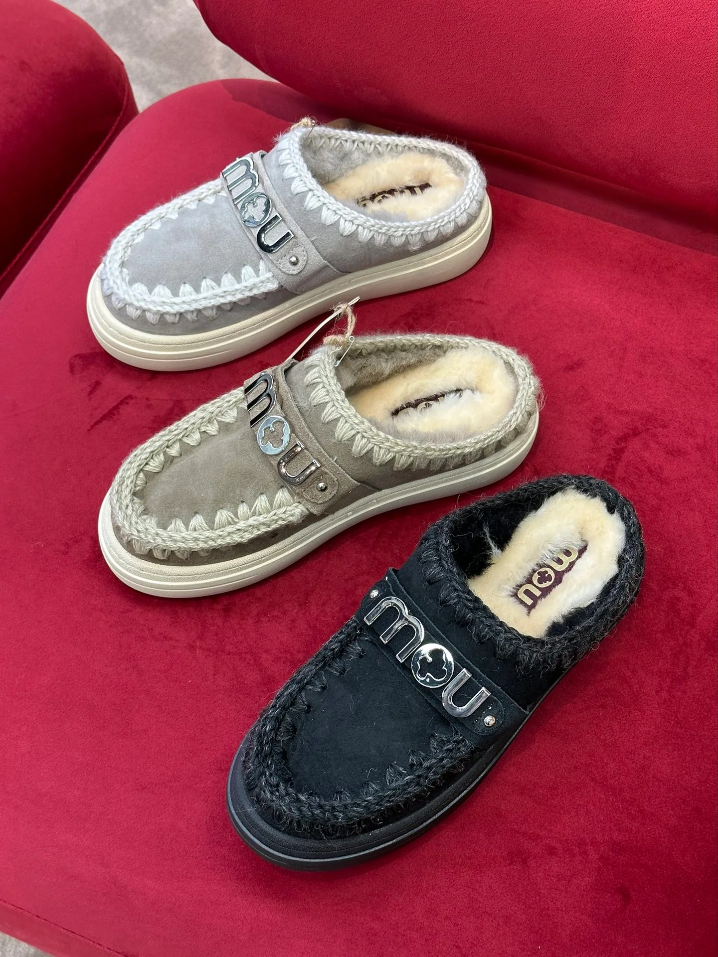 Miu Miu - Осень/Зима 2022 - Замшевые тапочки