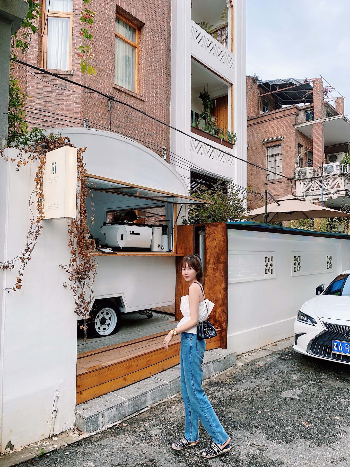 Сумка-ведро Chanel 2020 Métiers d'Art