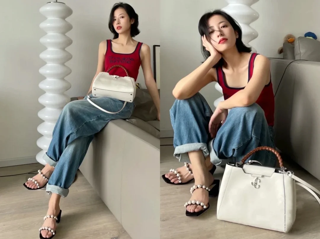 Джимми в сандалиях на массивном каблуке (фото)