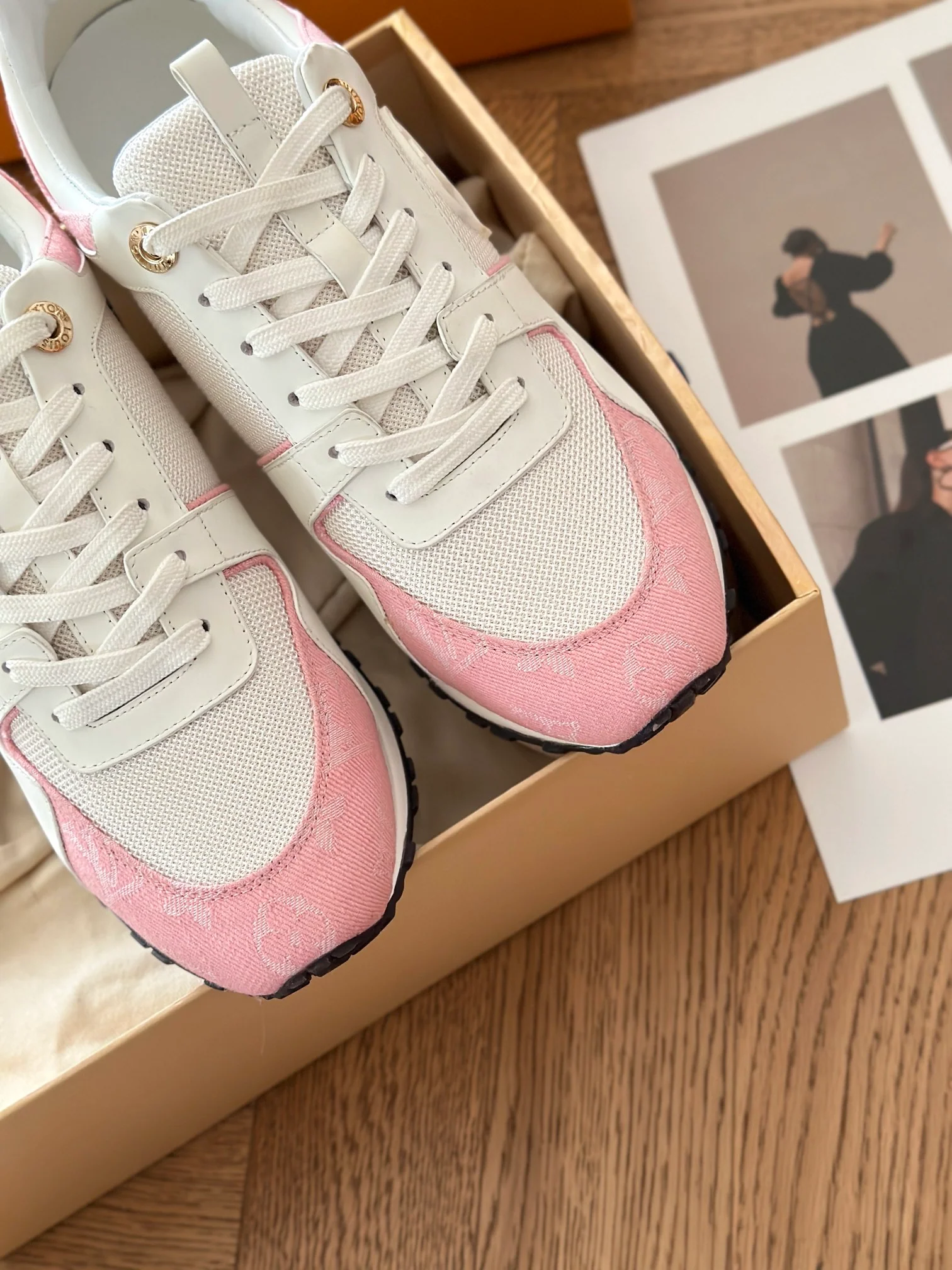 Кроссовки LV Runaway - джинсовые - розовые