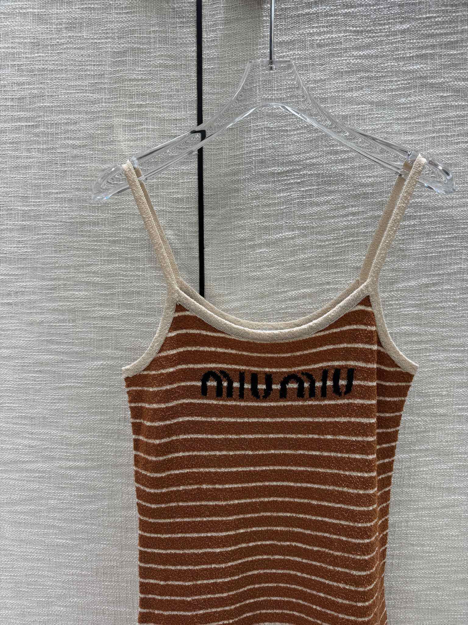 Miu Miu-2404 - Вязаное платье-комбинация в полоску с цветовыми блоками