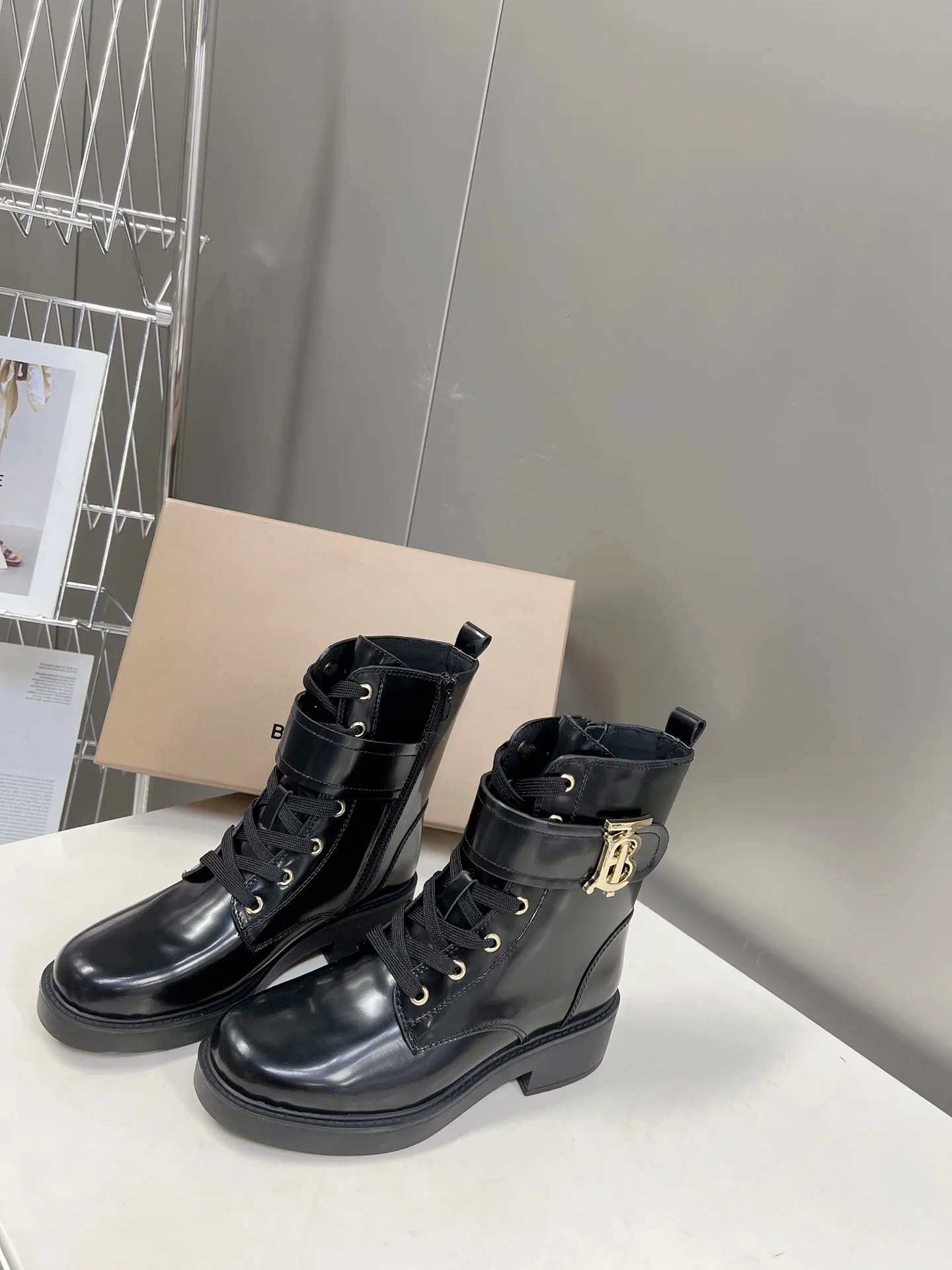 Burberry - Новинка ранней весны 22s - Ботильоны Taobao