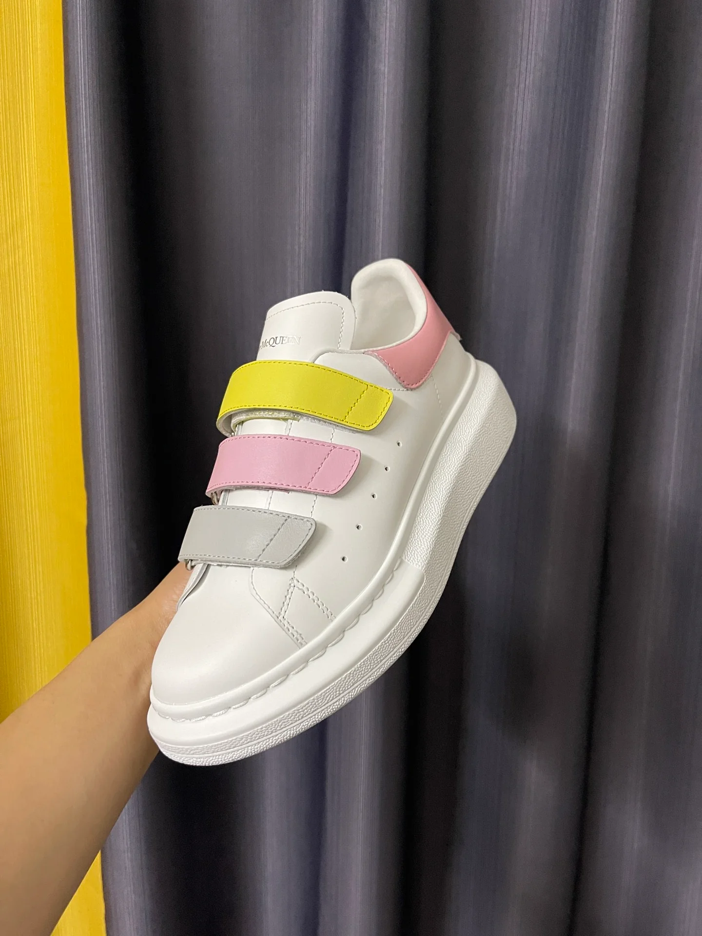 Классические белые кроссовки McQueen - унисекс - новая застежка на липучке - премиум-издание McQueen - 1 шт.