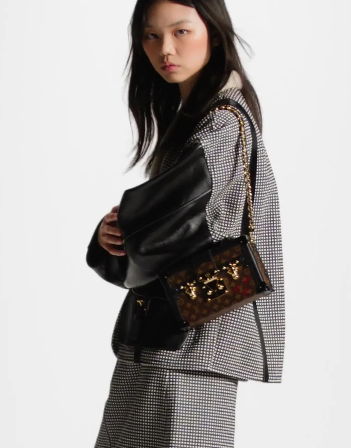 m46755-LV-petite-malle-capitale