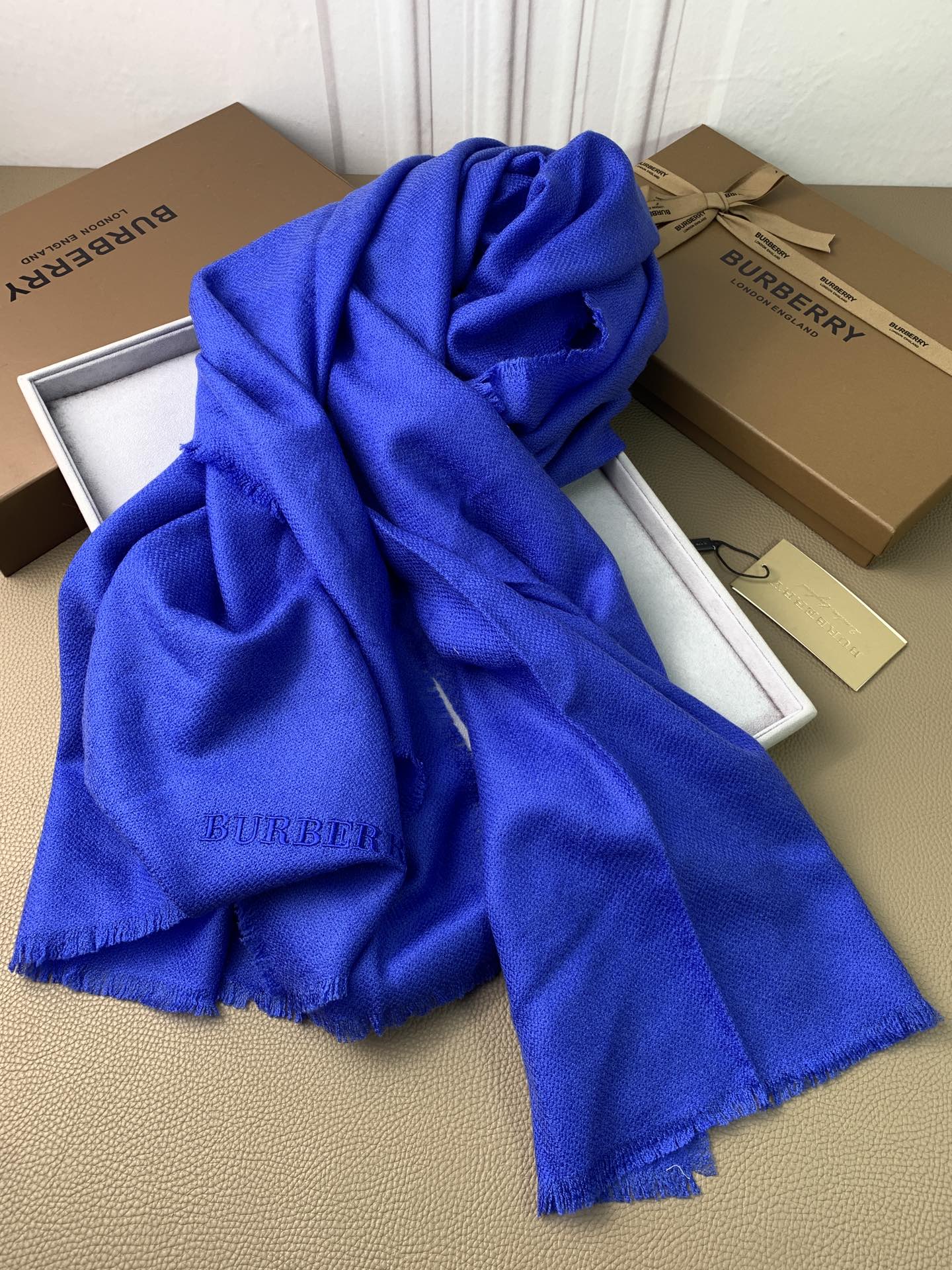 Однотонный шарф Burberry - 200 см - 85 см - 85 см - Кашемир - 15 см - Шелк - Синий
