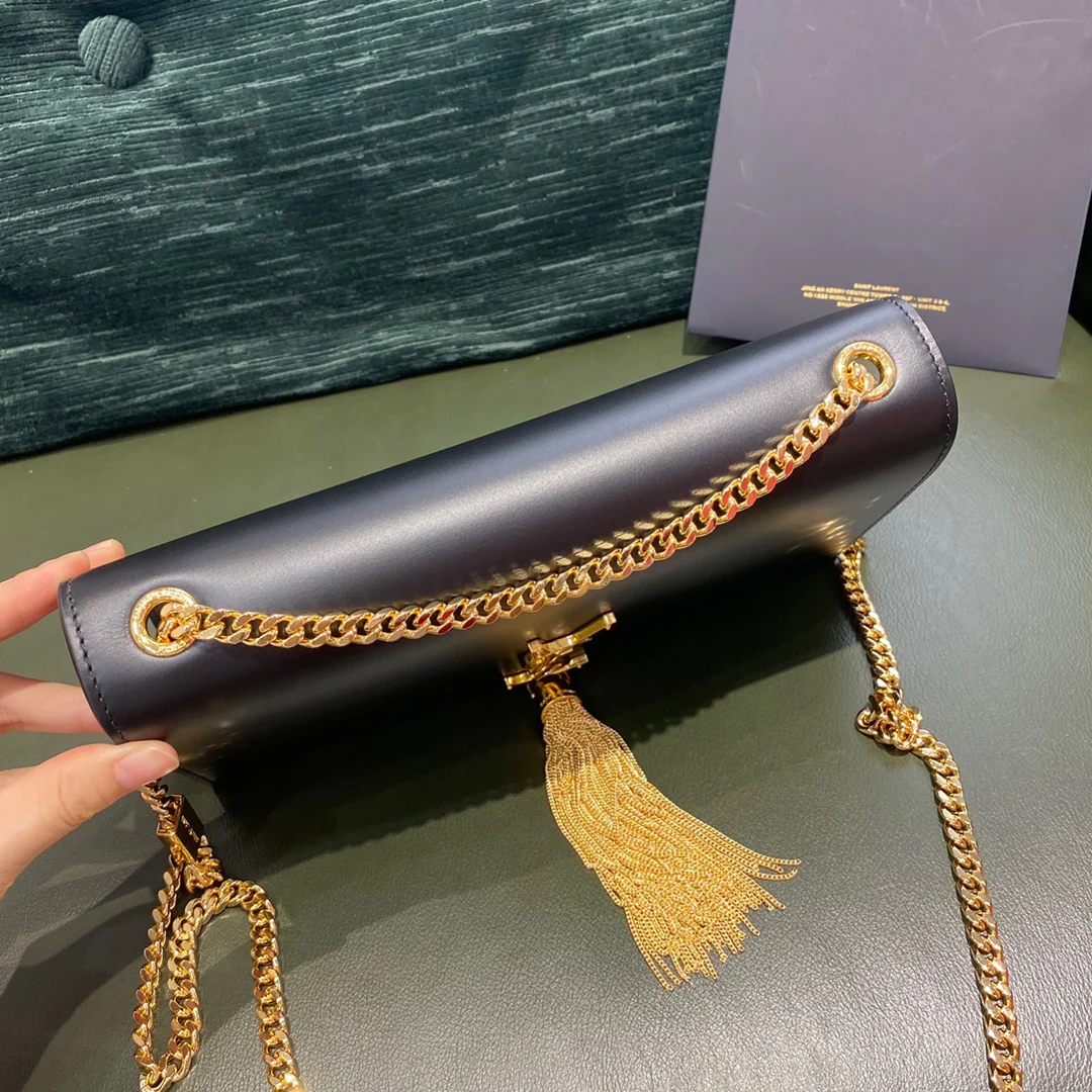 Черная сумка YSL Kate на цепочке с золотой пряжкой