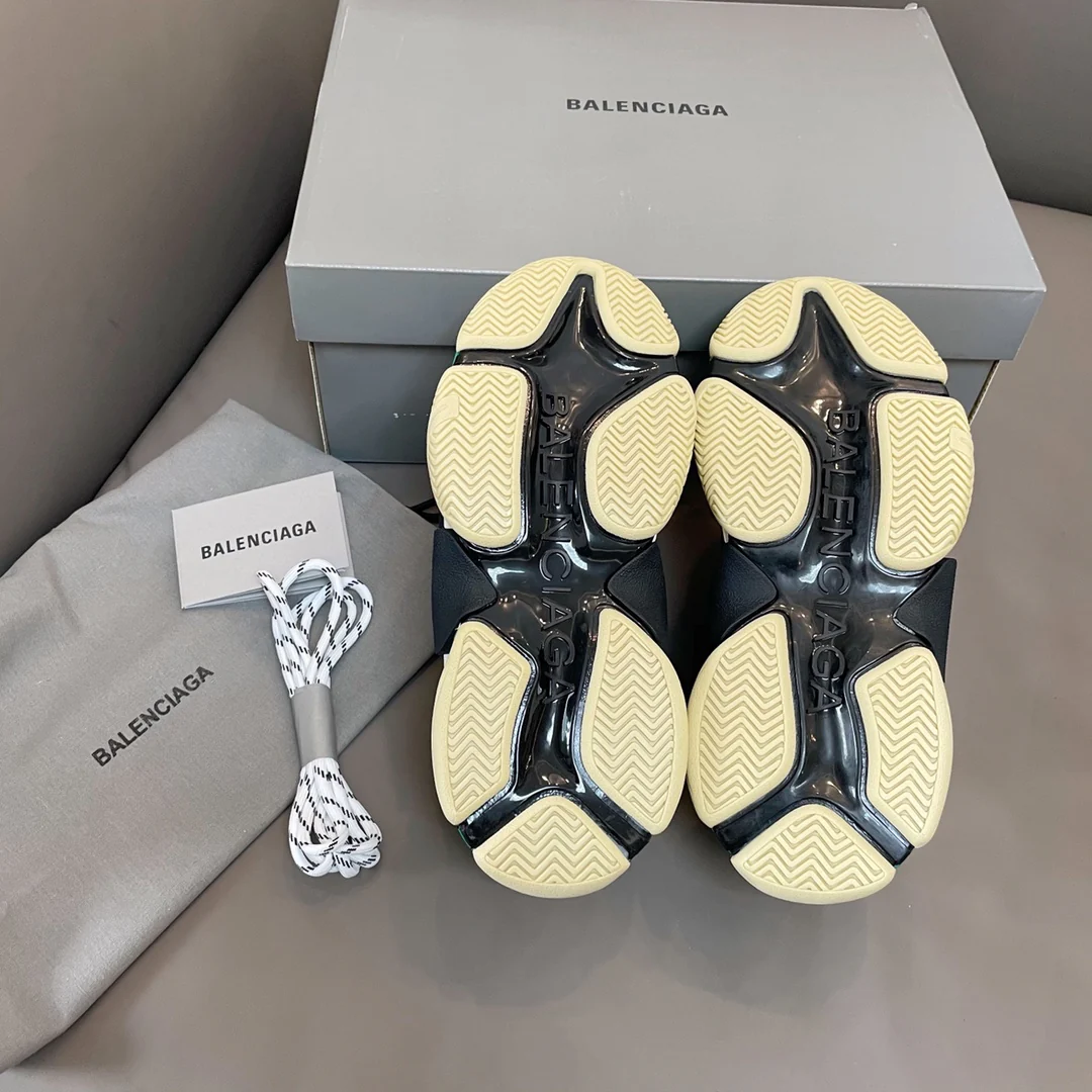 Кроссовки Balenciaga Triples на платформе, массивные спортивные кроссовки, бело-зеленые.