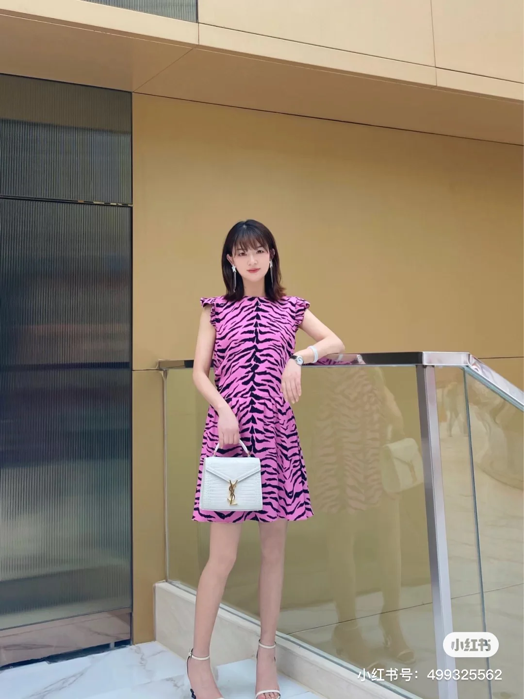 Образ YSL Cassandra с крокодиловым принтом (поделиться)