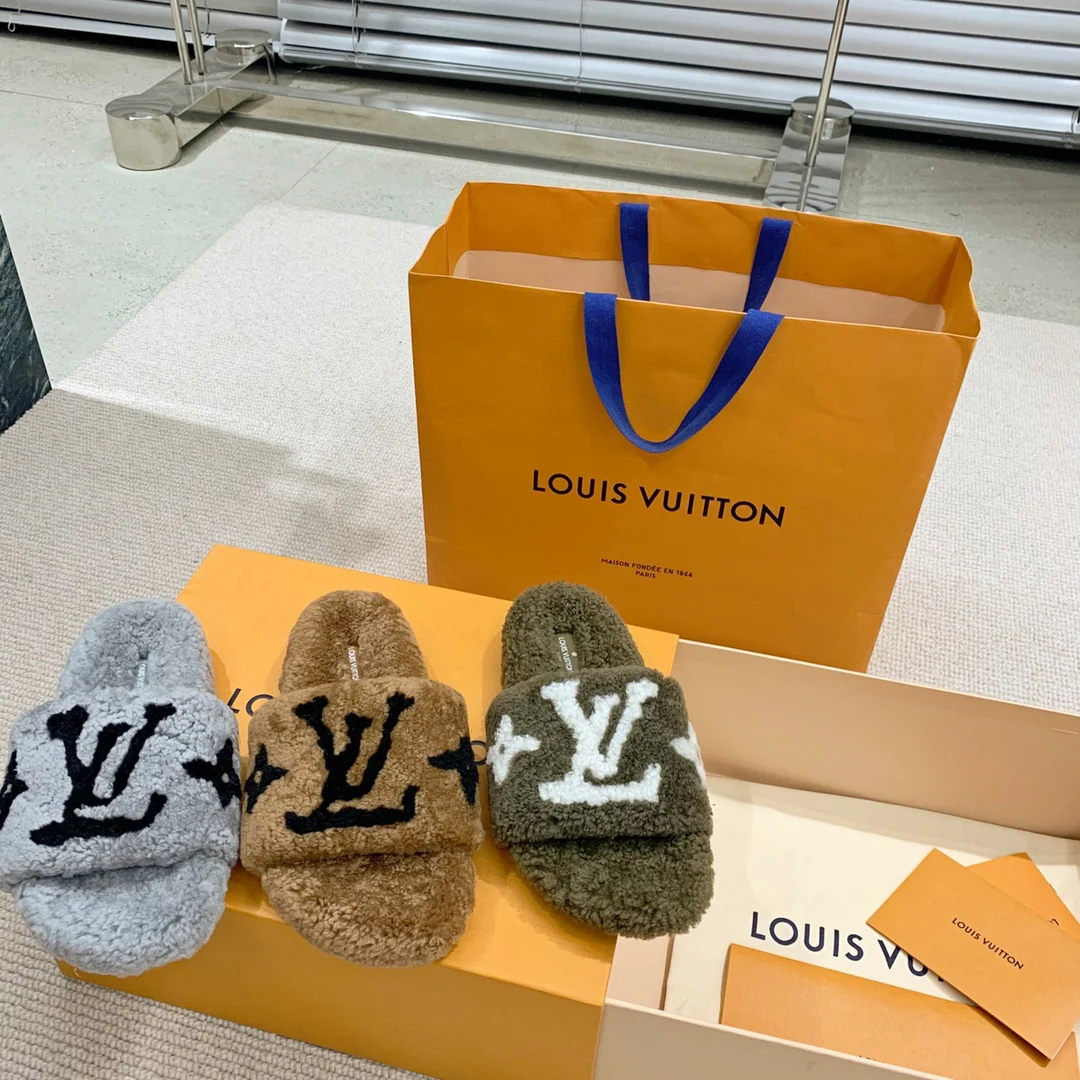 LV-paseo-comfort-series-Teddy Fur Slippers-Grey-1