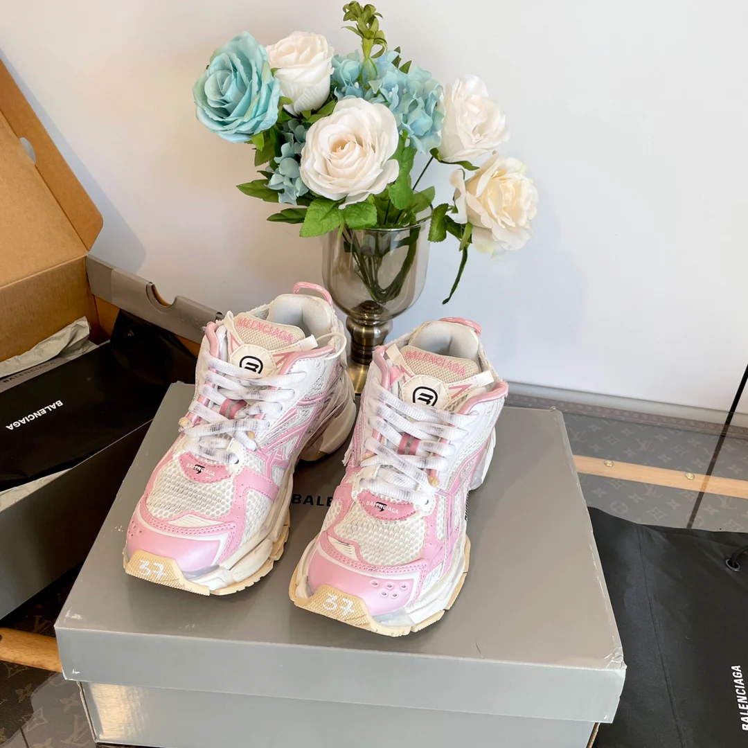 Кроссовки Balenciaga 7th Generation Retro Dad Sneakers - розовые