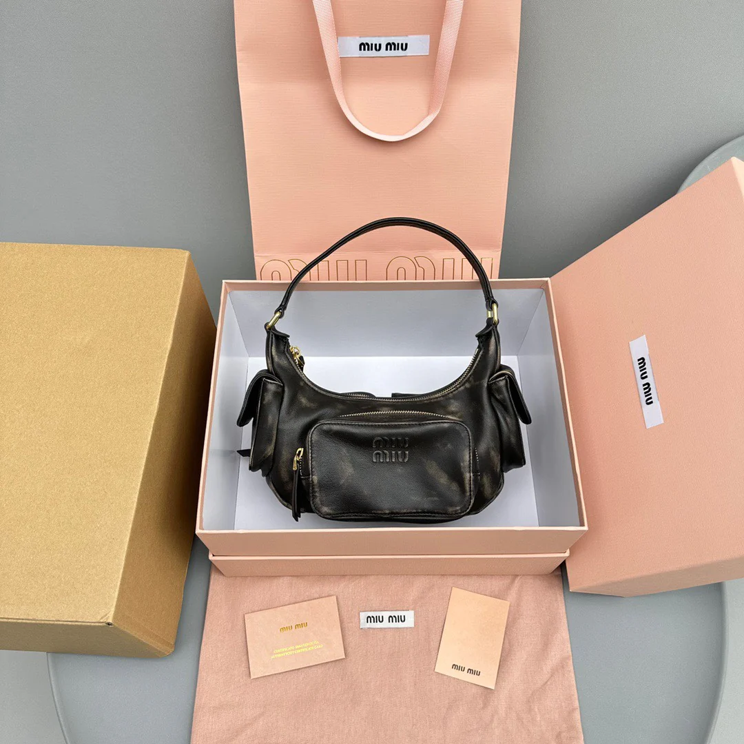 Сумка-карман Miu Miu из кожи наппа — винтажный коричневый