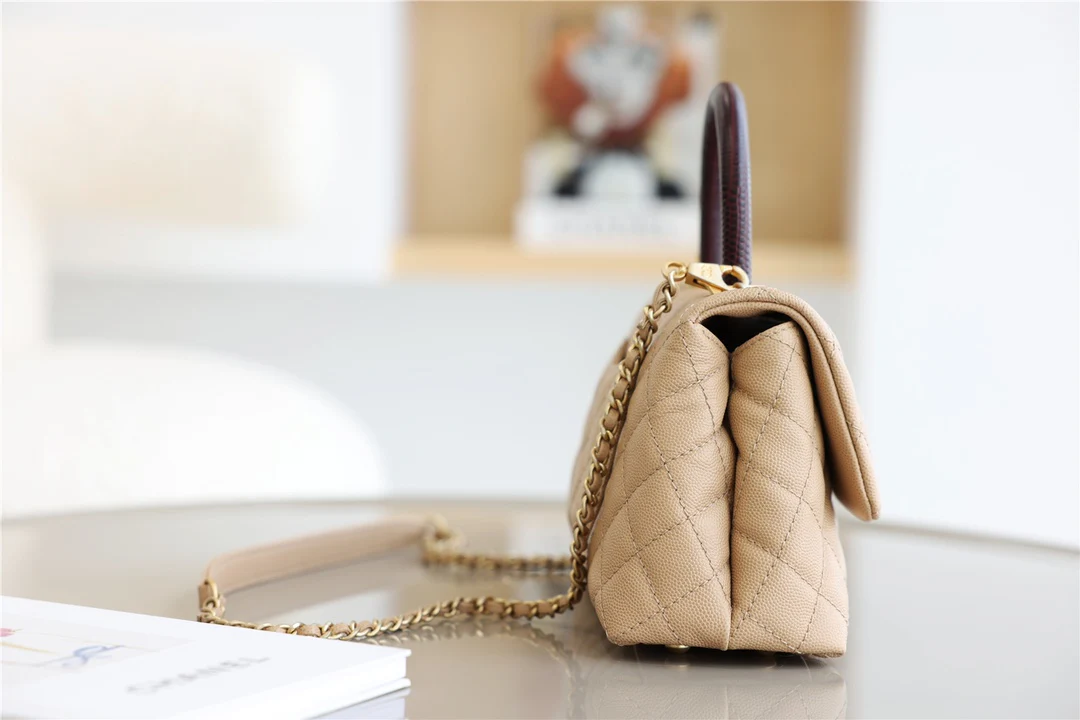 Chanel 2021 Coco Handle Apricot Lizard Pattern Handle Small