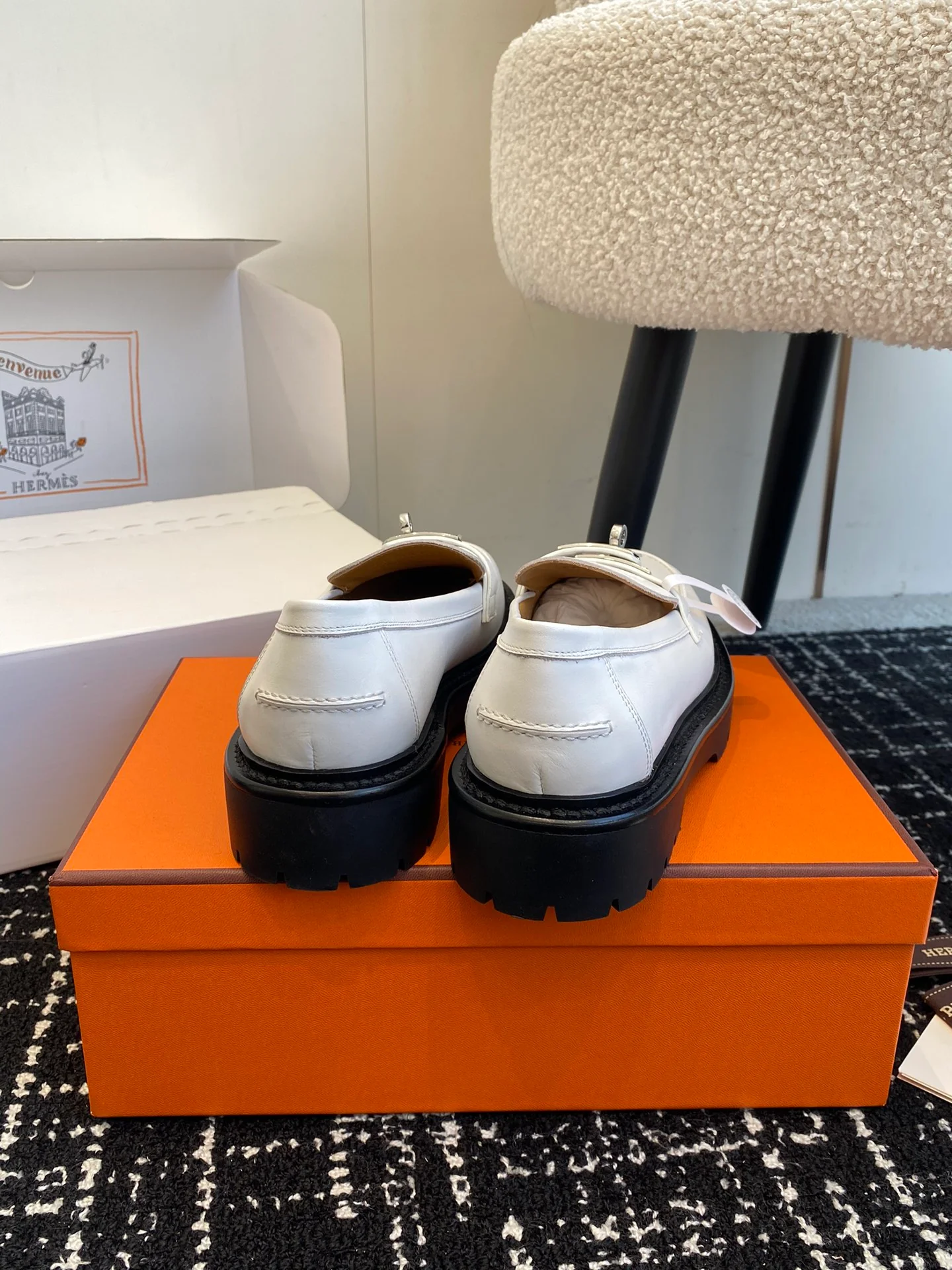 Лоферы Hermes Kelly Buckle 2024 — белые