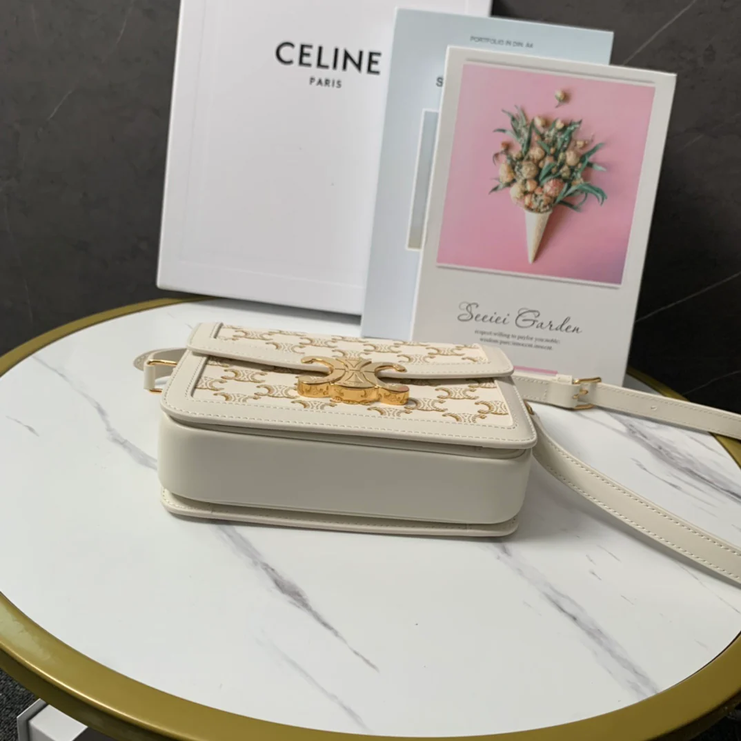 Сумка Celine Triomphe Classic из льна и белой кожи - Monogram White