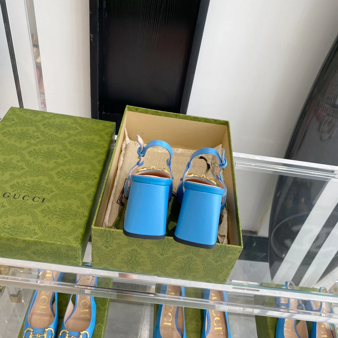 Ретро-сандалии Gucci на низком каблуке с квадратным носком - 1