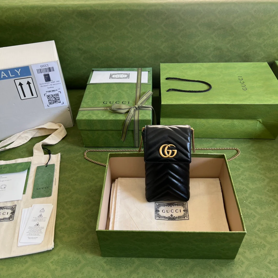 Gucci Marmont 手机包