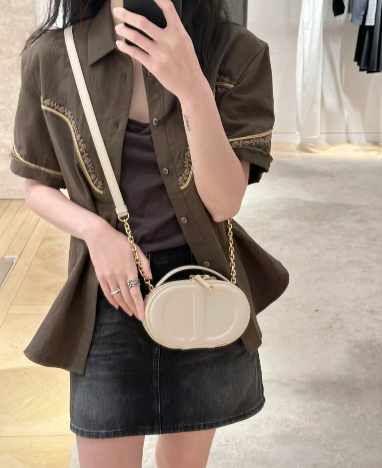 Фирменная сумка-фотоаппарат Dior - белая