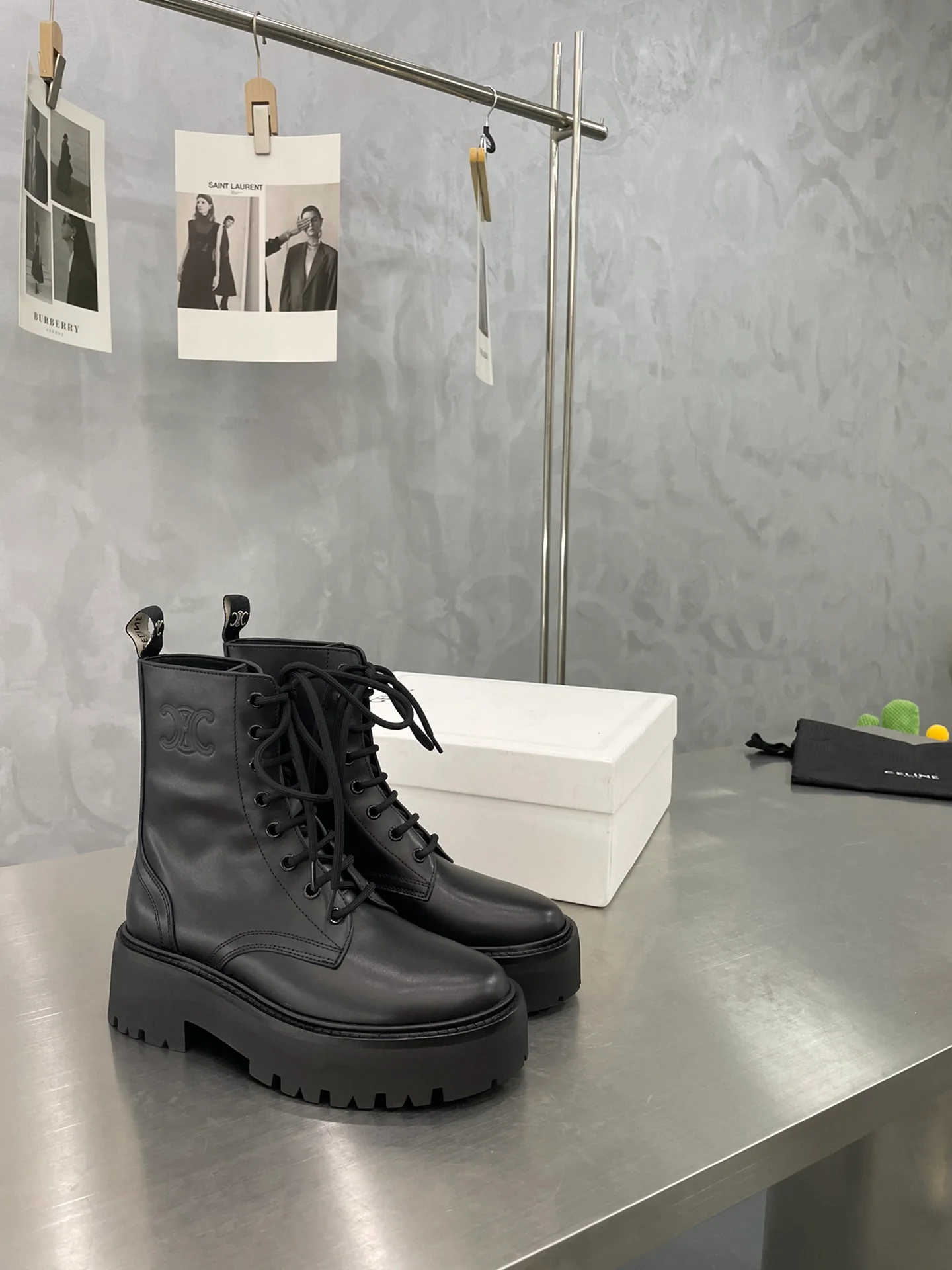 Celine - Сапоги для верховой езды - В стиле знаменитостей - Черные