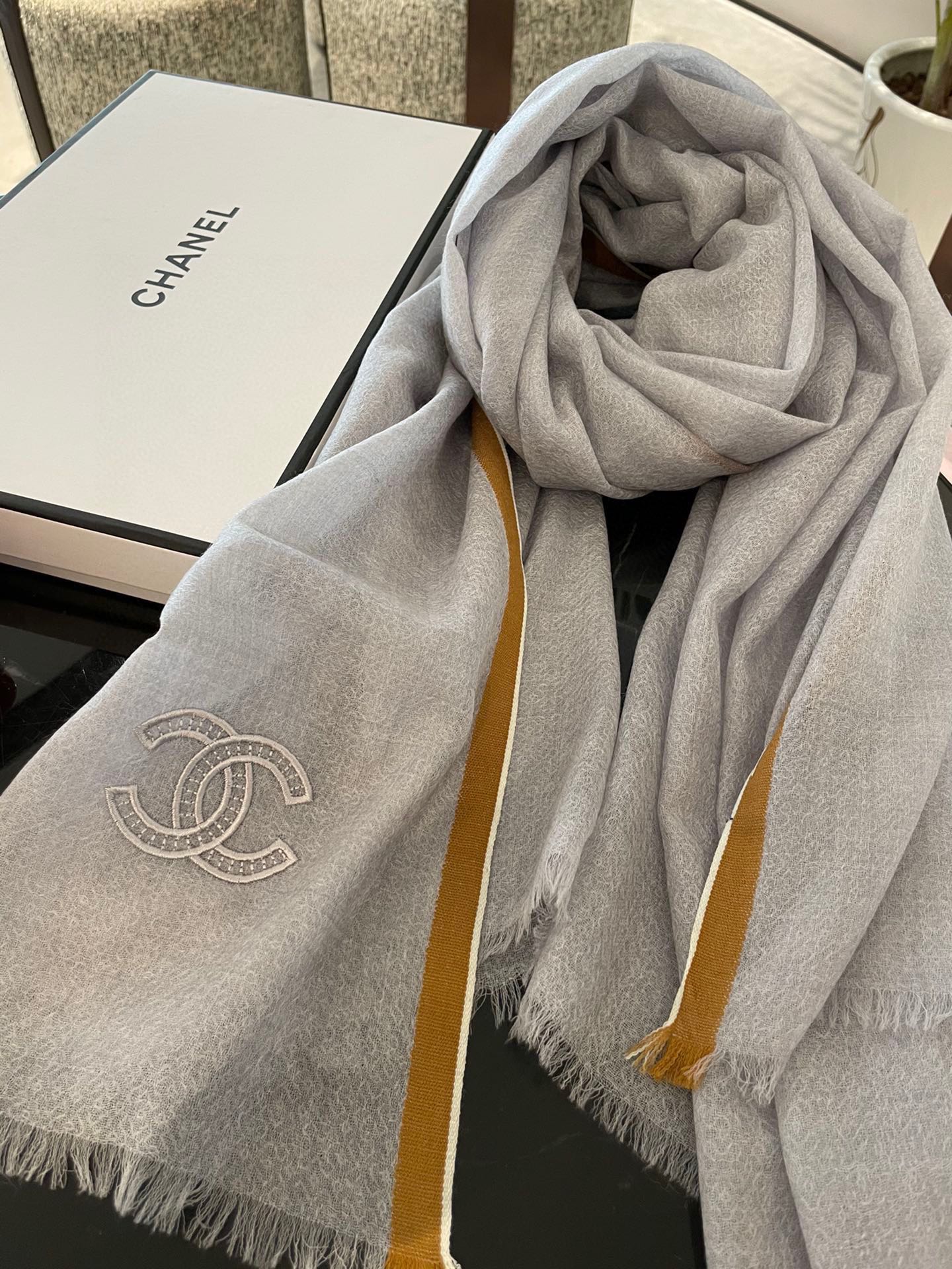 Однотонный шарф Chanel - 90-200 см - Кашемир Кашмир Хайленд - Серый