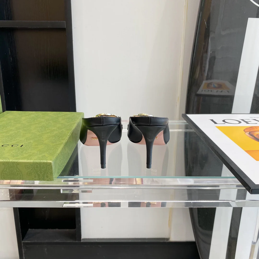 Gucci - Ретро туфли-лодочки на высоком каблуке с острым носком