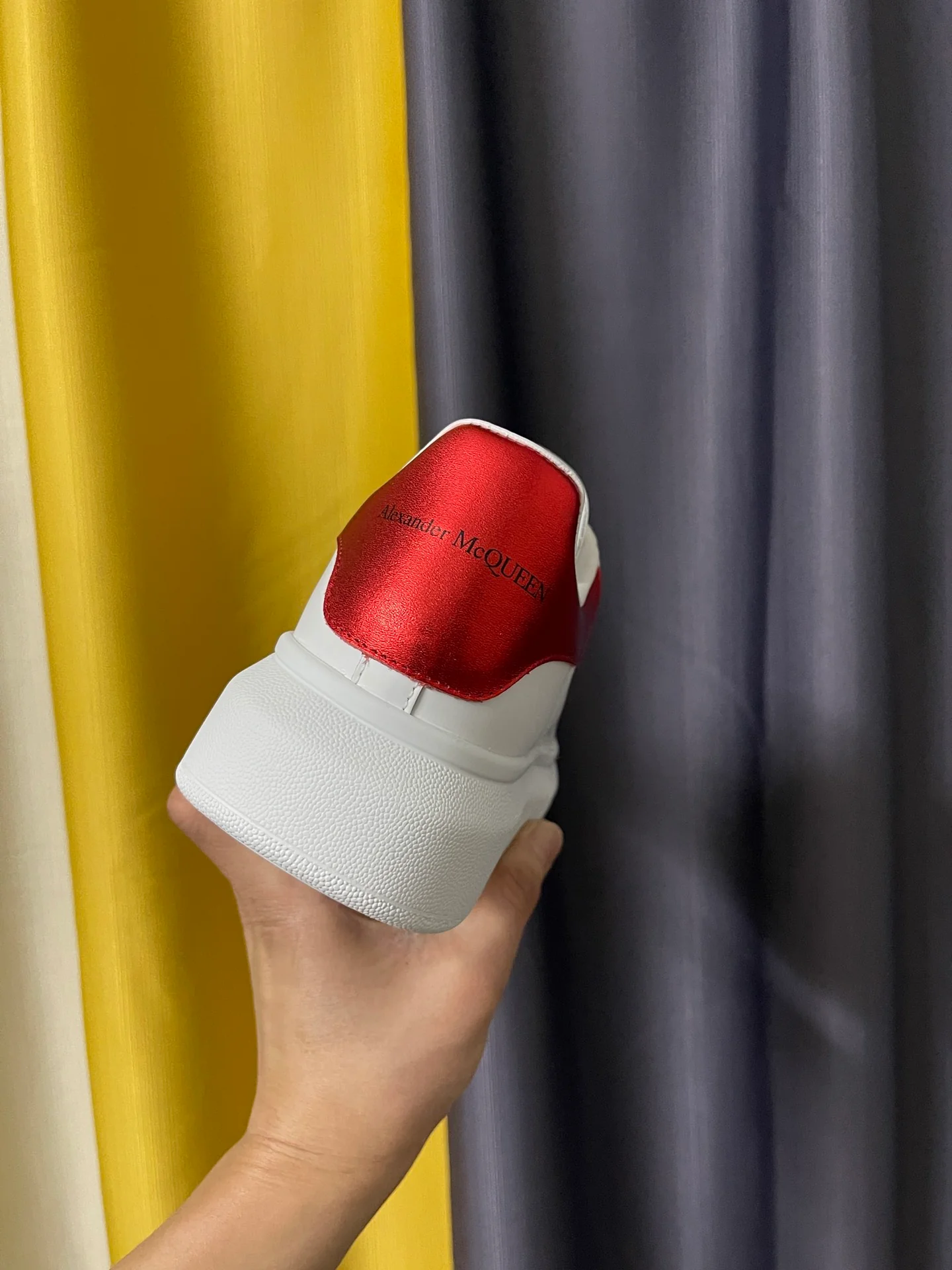 Классические белые кроссовки McQueen - унисекс - красная кожаная пятка - премиум-издание