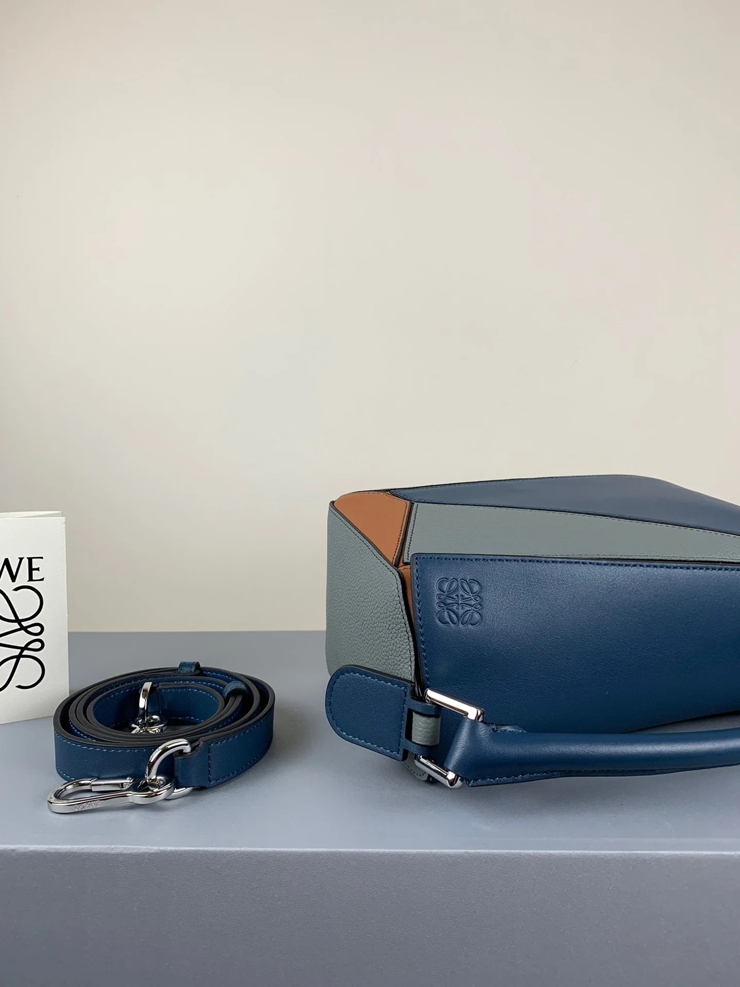 Сумка Loewe Puzzle из телячьей кожи - 3