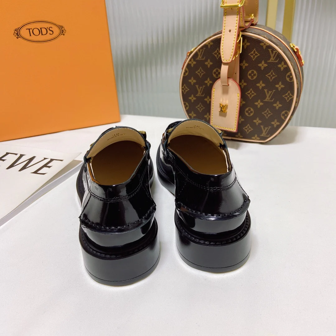 Лоферы на платформе Tods