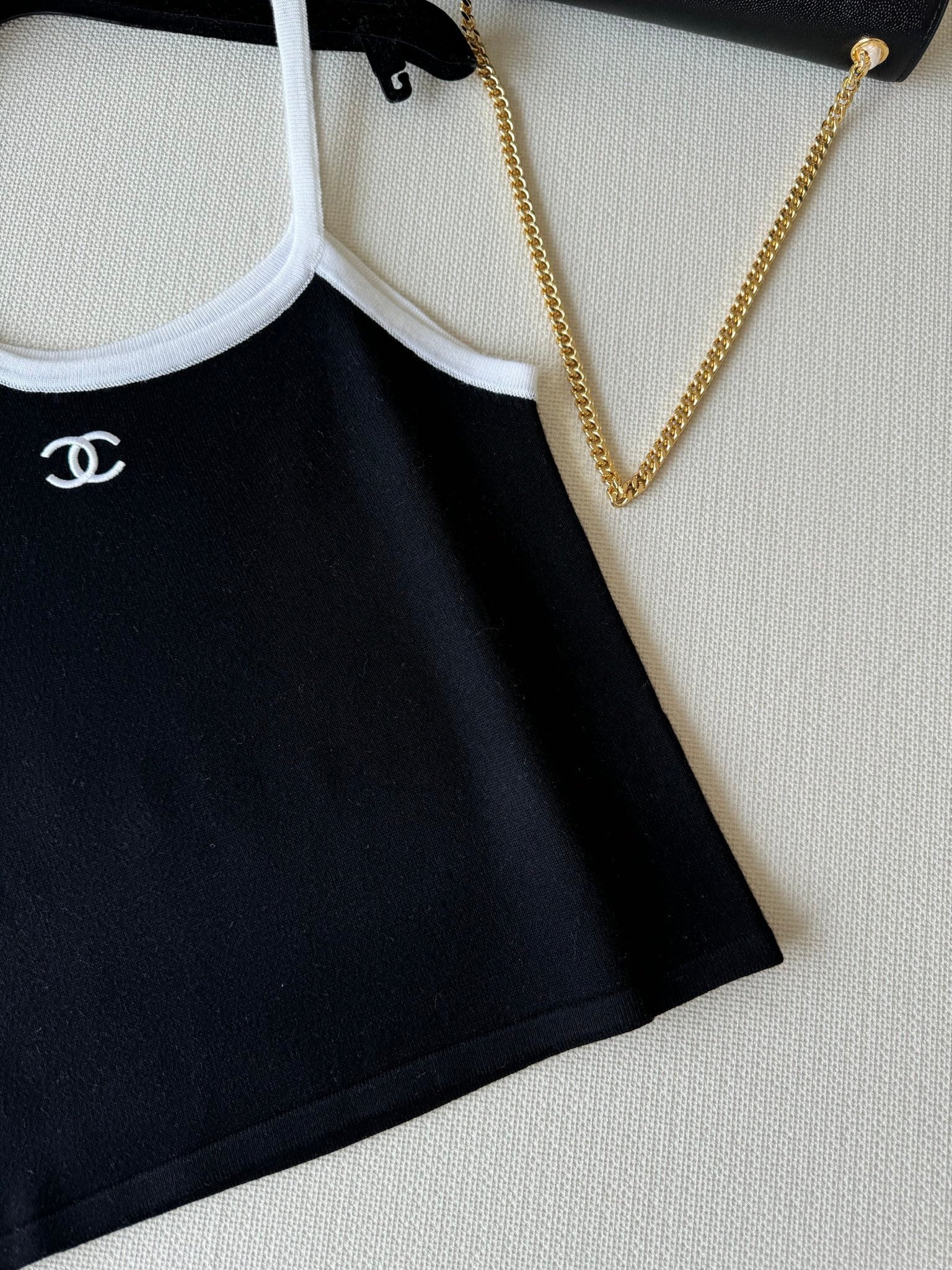 В стиле Chanel - 2403 - Новый топ на одно плечо - Черный