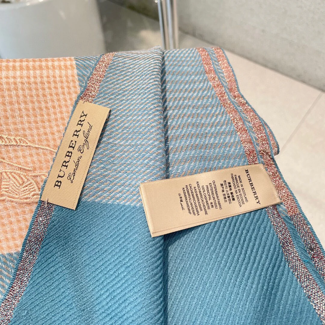 Кашемировый шарф Burberry 