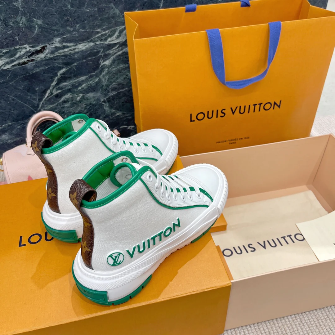 Кроссовки серии LV-Squad - белые и зеленые