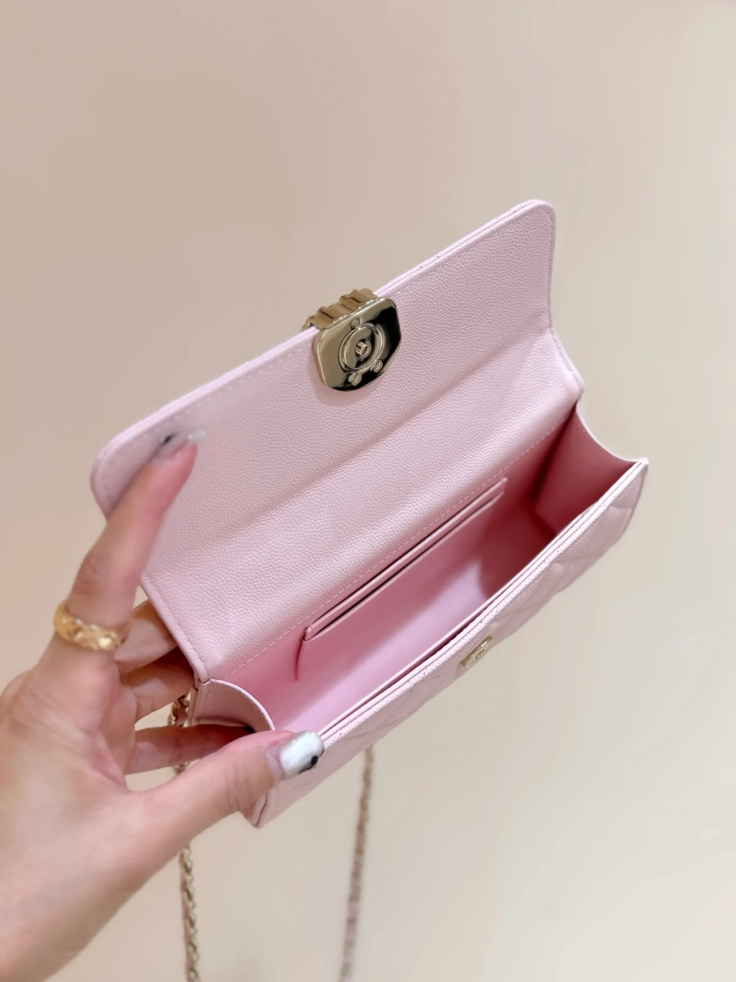 Сумка Chanel 25s Kelly Handle Bag - светло-розовая