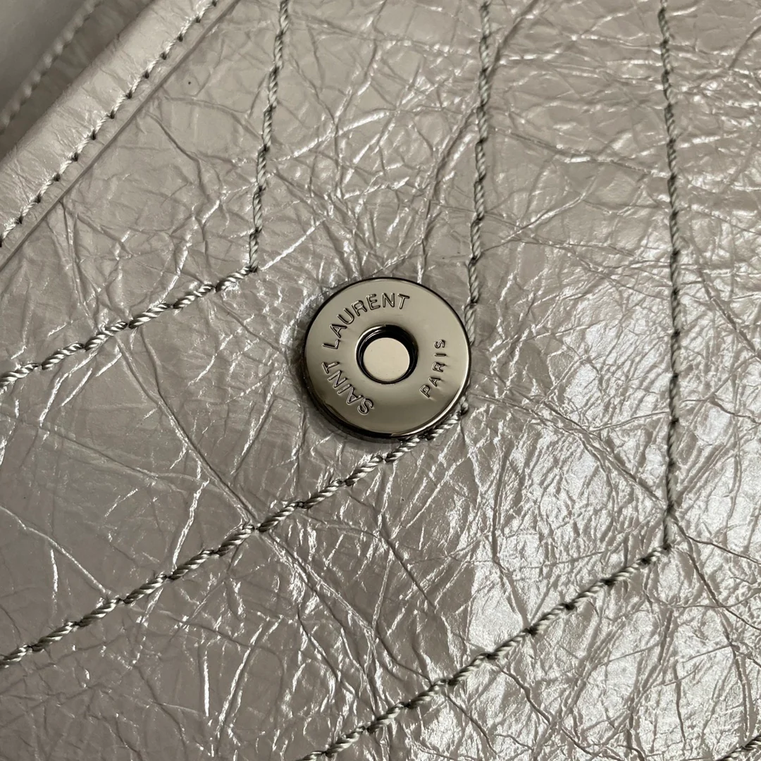 YSL Medium Niki - Светло-серая кожа с масляным покрытием - С замшей D-Buck