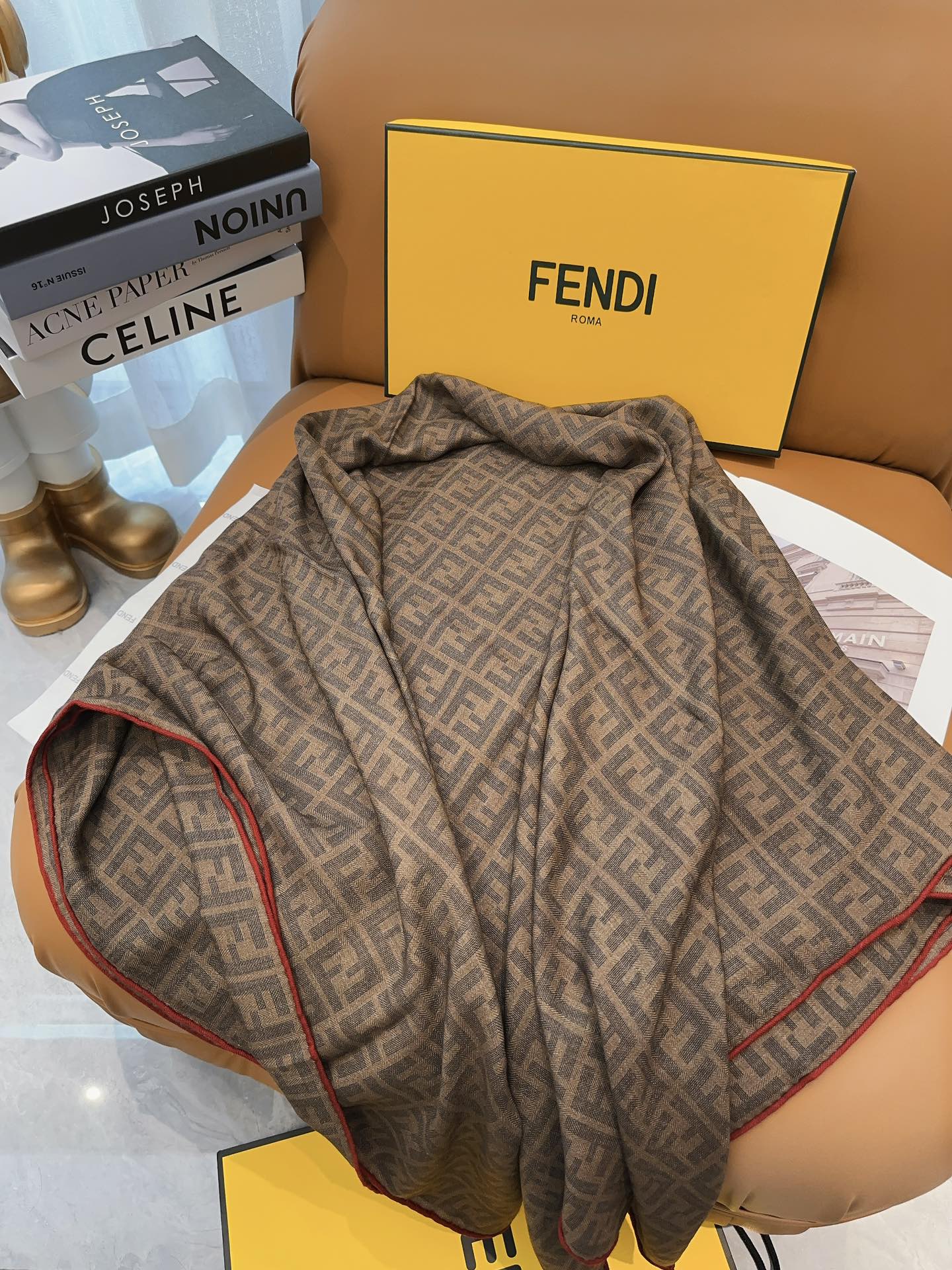 Классический платок Fendi 2024 с монограммой - 140-140