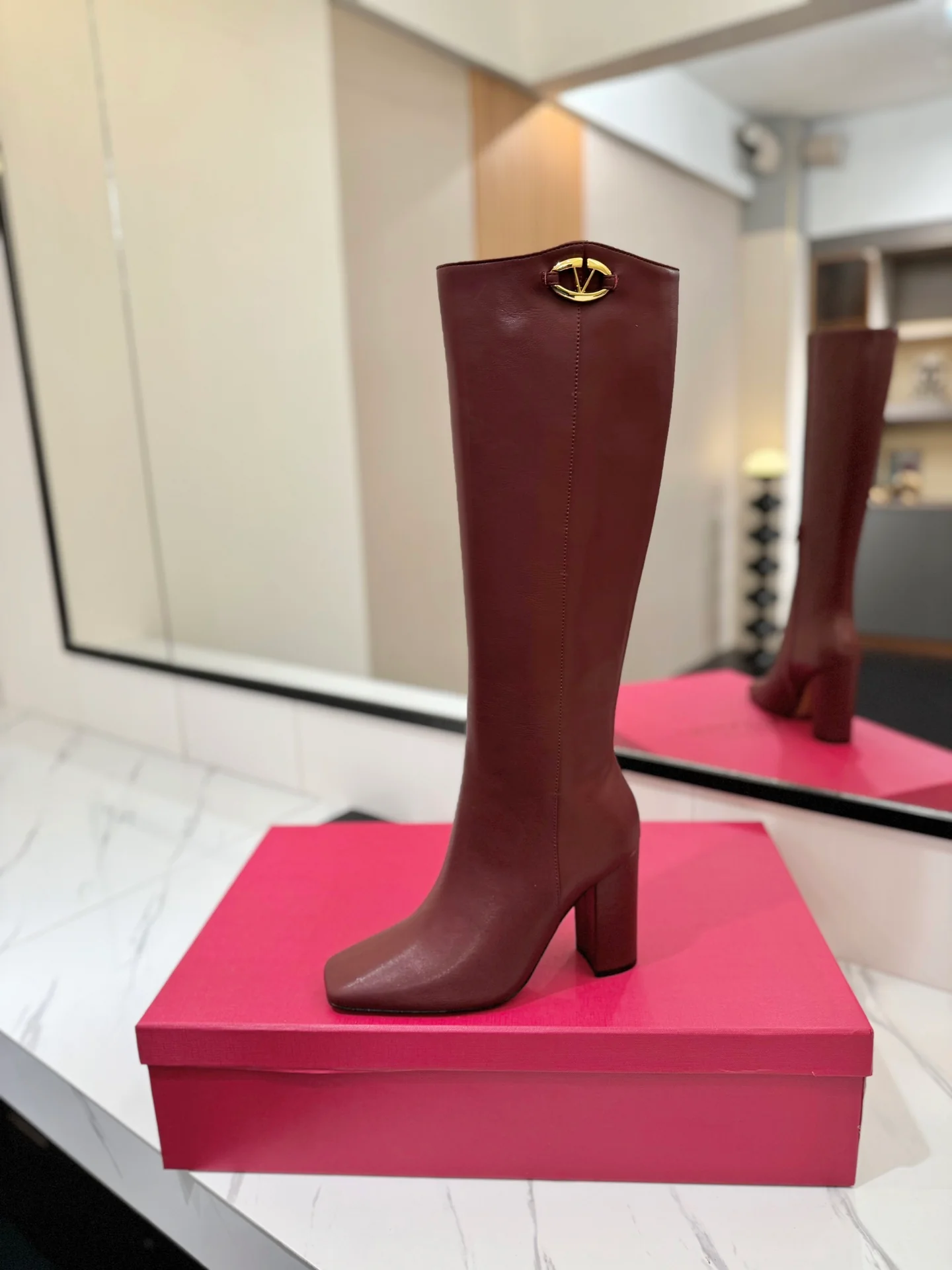 Высокие сапоги Valentino 2024 - Кофейно-коричневый