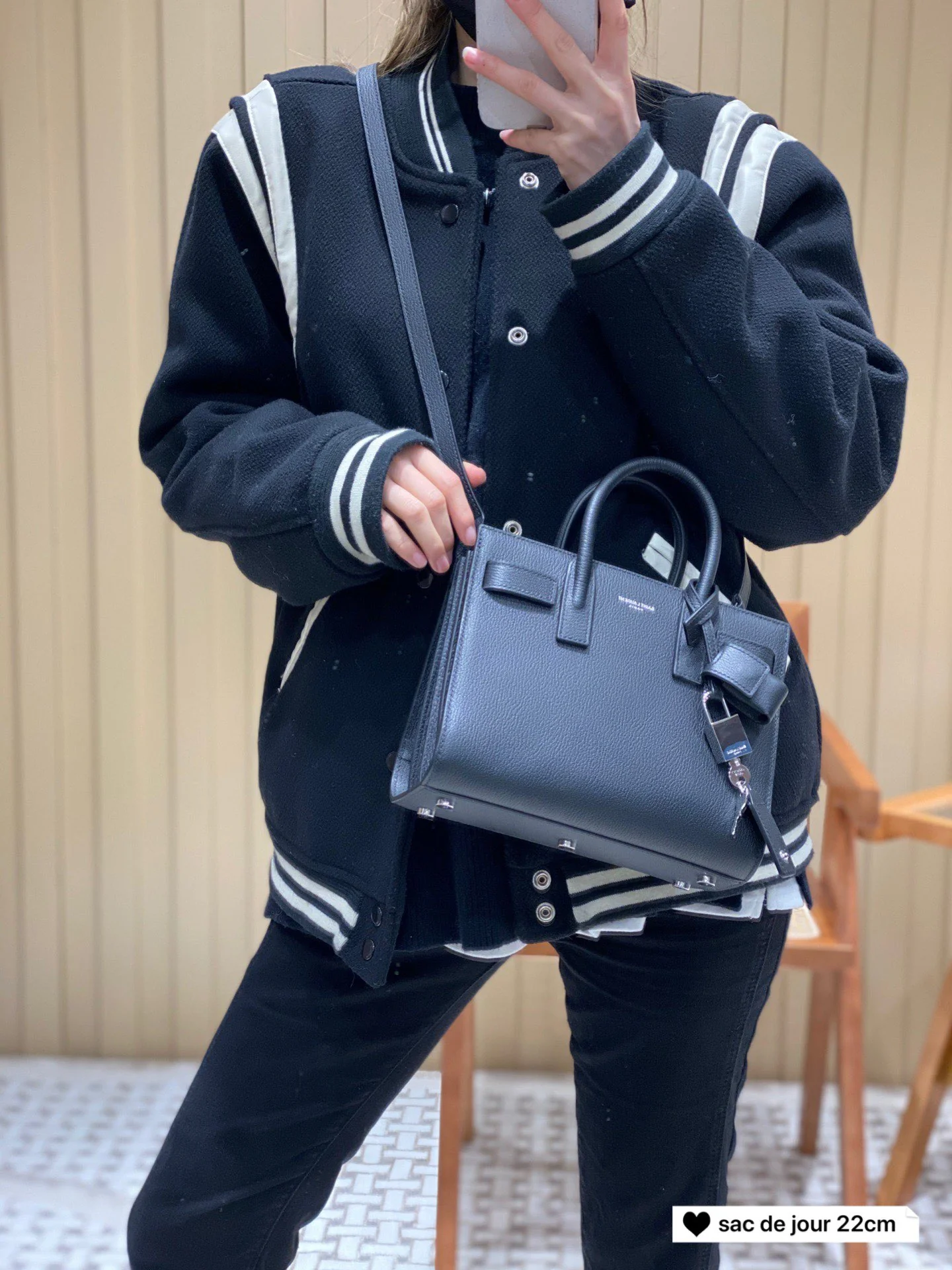 Сумка-гармошка YSL Sac-de-jour с рисунком под козу - черная - 22 см