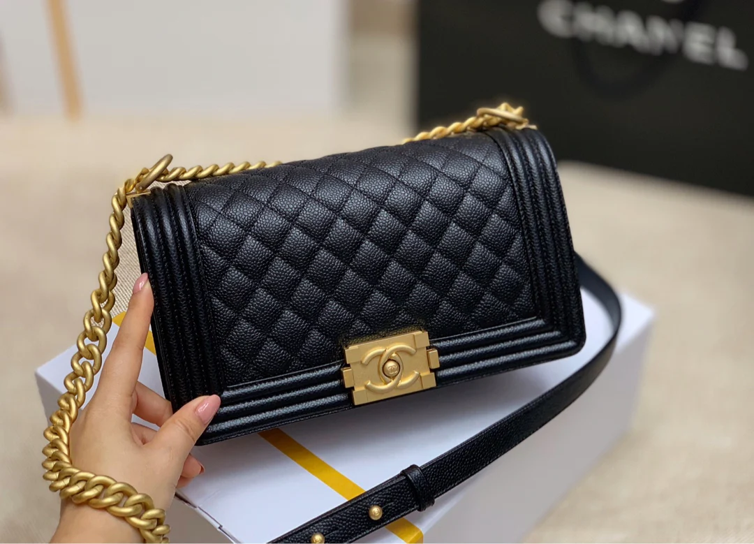 Chanel-boy-25cm-33