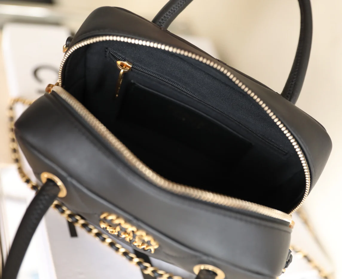 Сумка Chanel 25c - черная (19 см)