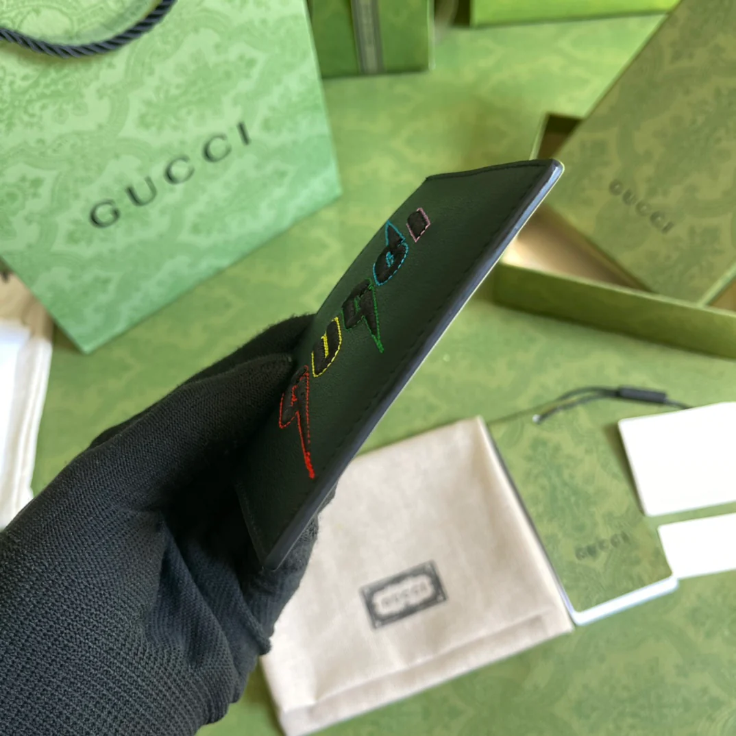 Gucci 卡包／卡片夹／名片夹