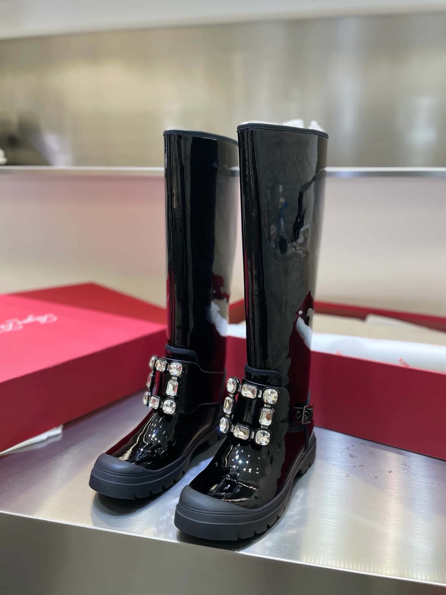 Лакированные ботинки RV для осени/зимы