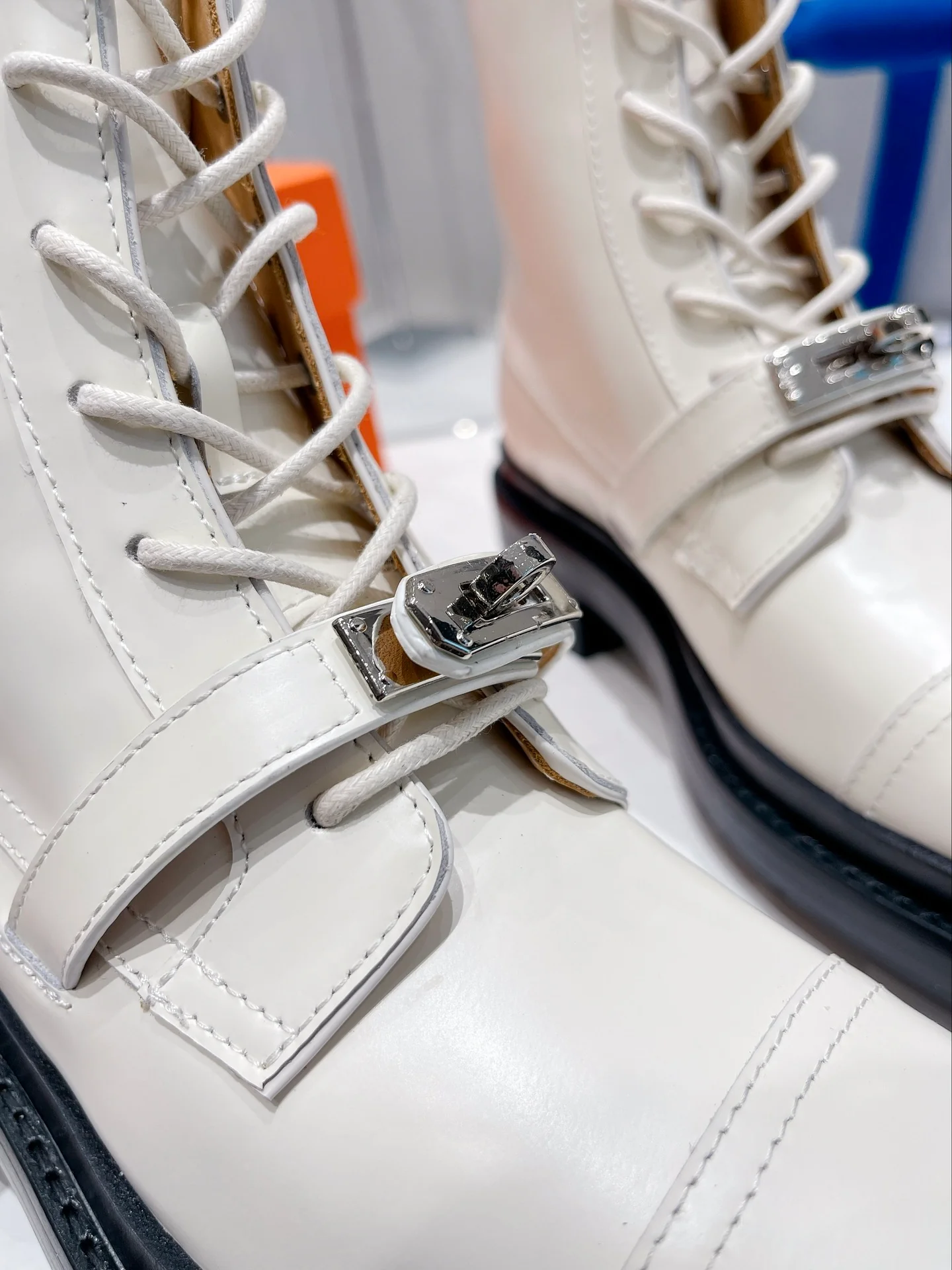 Hermes - Новинка сезона осень/зима 2022 - Ботильоны Kelly