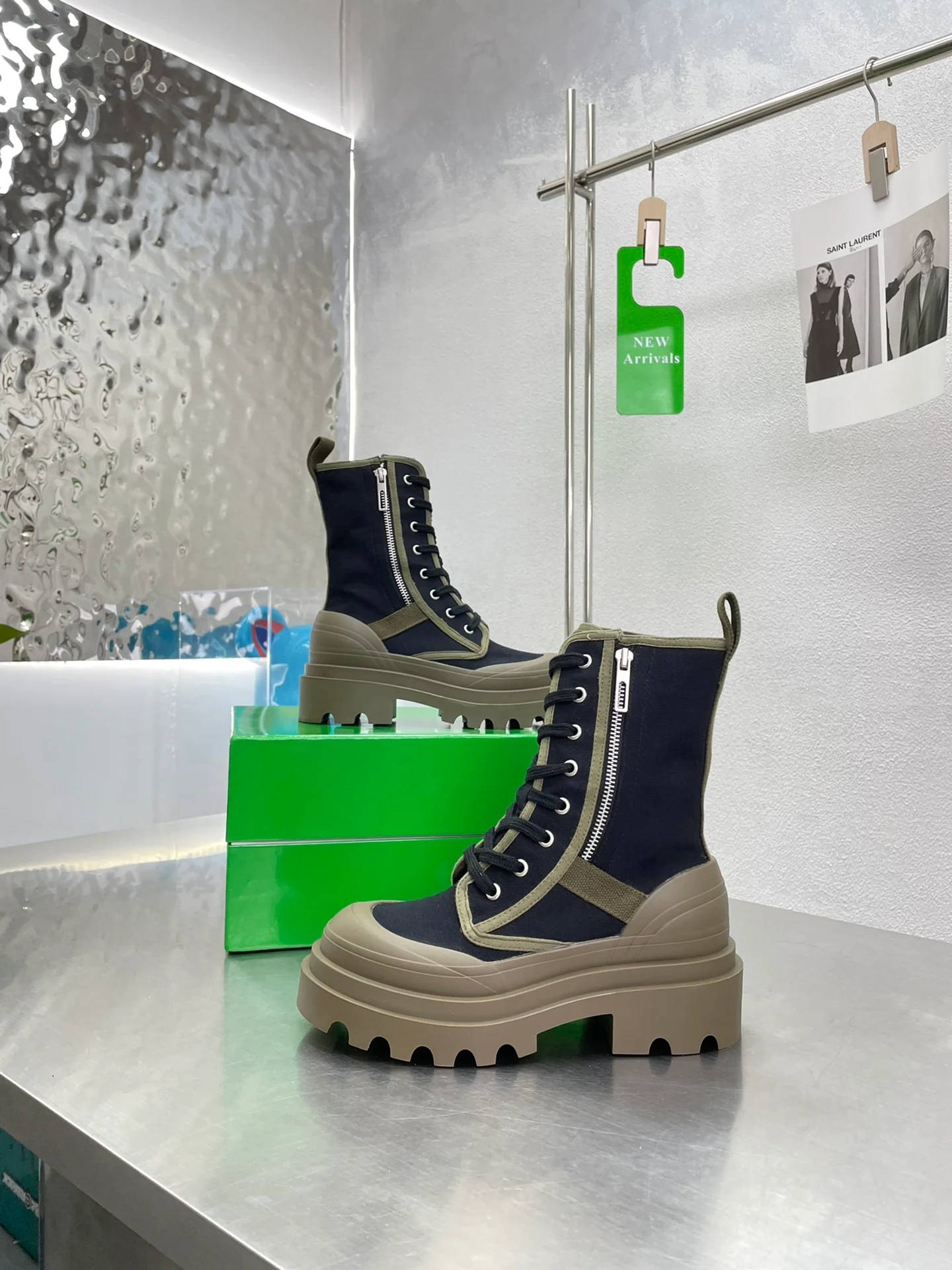 Новинка 2023 года от BV - Ботинки Martin - Цвет: хаки - Унисекс