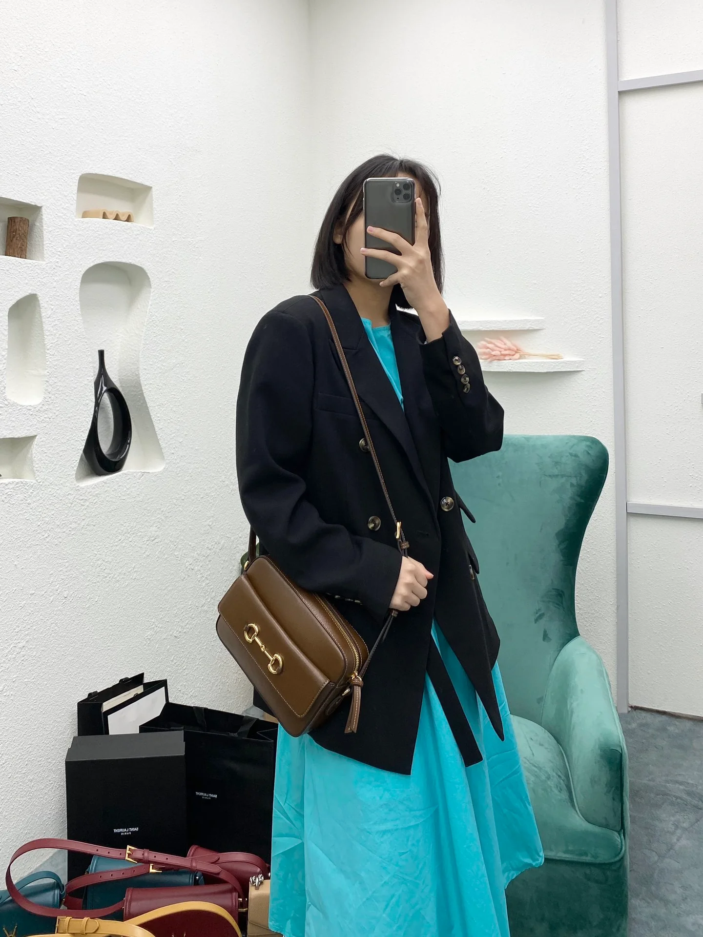 Сумка для фотоаппарата Gucci 1955 с пряжкой в ??виде подковы - 4 шт.