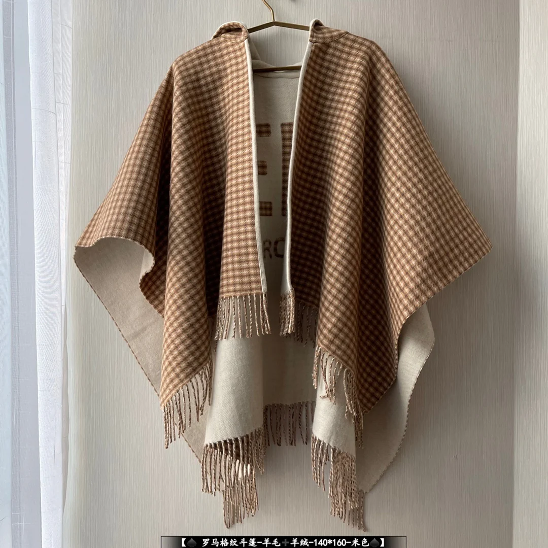 Fendi - Двусторонняя накидка в римскую клетку - 140-160 см - включая бахрому - 75 - шерсть 25 - кашемир - черный - бежевый - 1