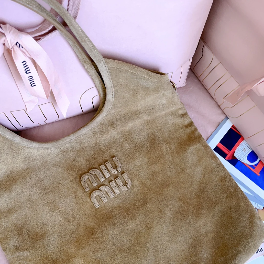 Сумка-тоут Miu Miu 5bg231, коричневая, вельветовая.