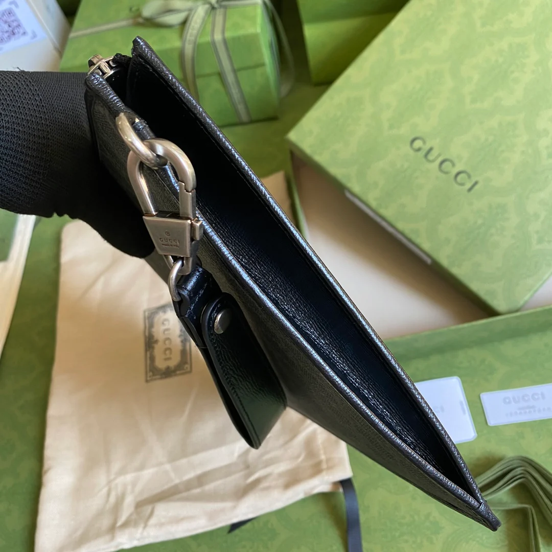 Gucci 男款手拿包