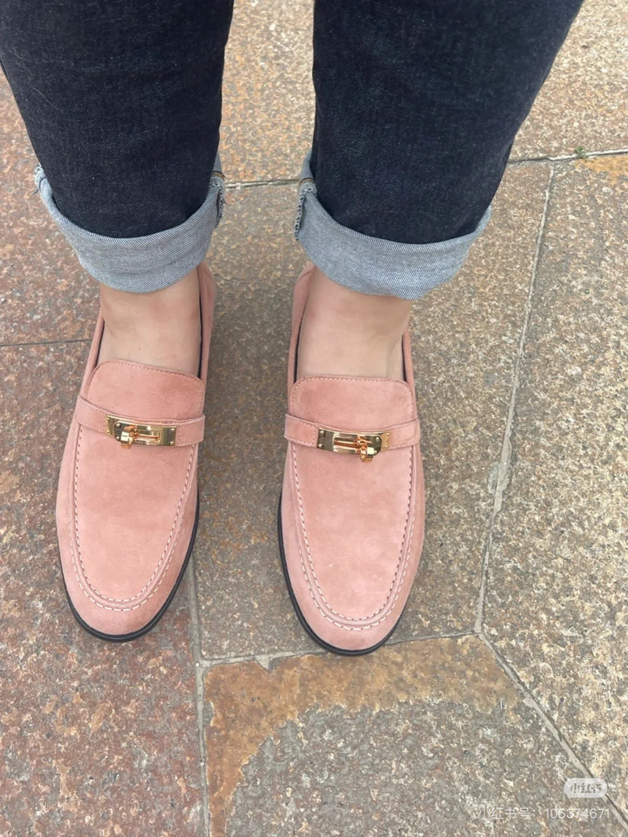 Лоферы Hermes Kelly Buckle 2024 — розовые